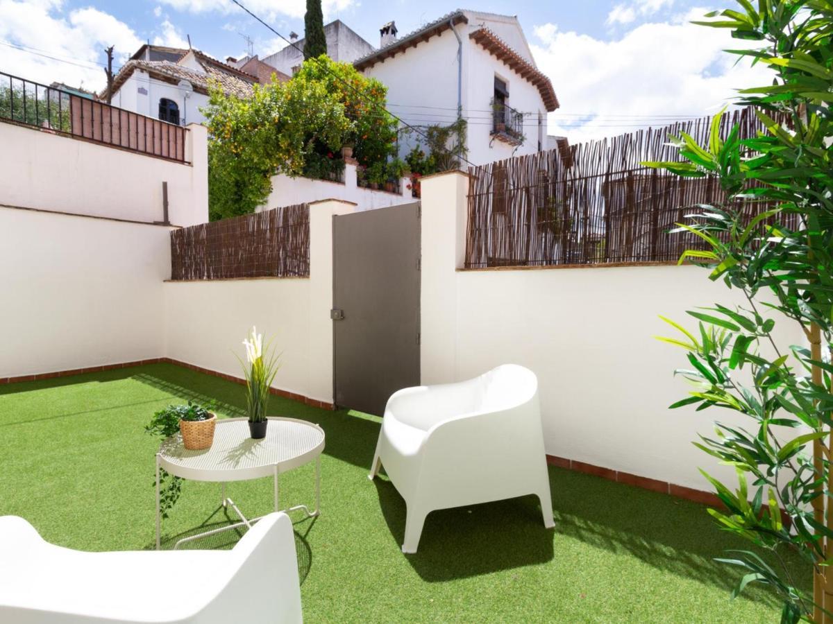 Apartamento Junto Al Albaicin Con Patio Granada Dış mekan fotoğraf